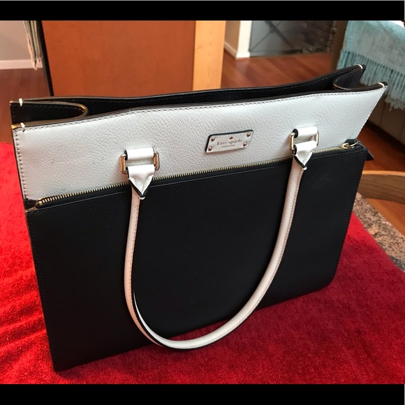 kate spade Handbags - Kate Spade bag.